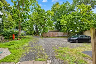 341 Ellsworth Rd, New Haven, CT 06511 - Photo 33