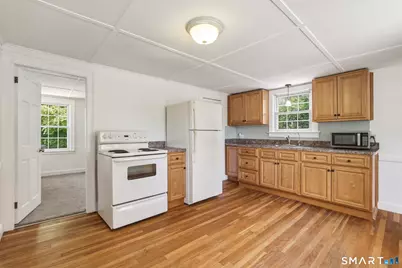 945 Glastonbury Turnpike #2, Portland, CT 06480 - Photo 9