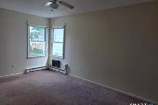 47 Laurel St, Branford, CT 06405 - Photo 7