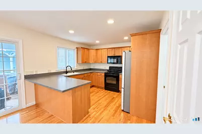 5 North Ridge #5, East Hampton, CT 06424 - Photo 9