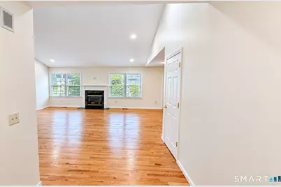 5 North Ridge #5, East Hampton, CT 06424 - Photo 3