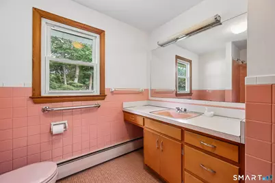 144 Tuttle Drive, New Haven, CT 06512 - Photo 25