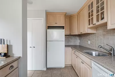 2437 Bedford Street #C17, Stamford, CT 06905 - Photo 15