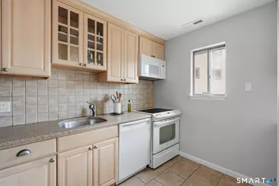 2437 Bedford Street #C17, Stamford, CT 06905 - Photo 13