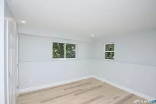 13 Francis Rd, Danbury, CT 06810 - Photo 23