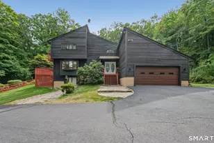 547 Simsbury Rd, Bloomfield, CT 06002 - Photo 1