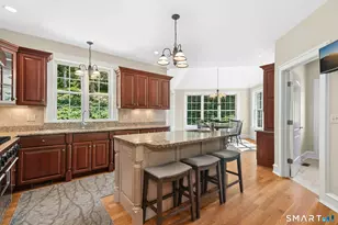 5 Wentworth Dr, Newtown, CT 06470 - Photo 11