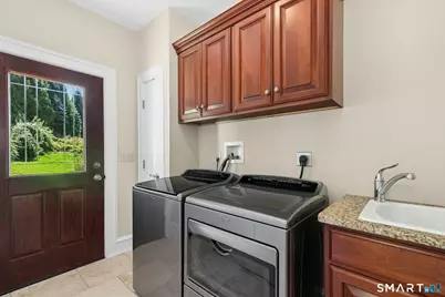 5 Wentworth Drive, Newtown, CT 06470 - Photo 17