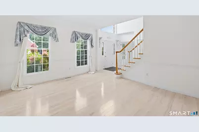 6 Ashley Court, Danbury, CT 06810 - Photo 15