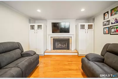121 Bridgeview Place, Stratford, CT 06614 - Photo 17
