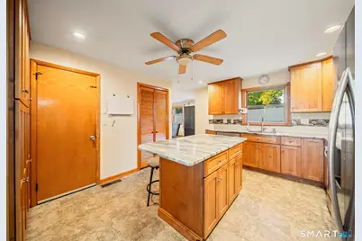 121 Bridgeview Place, Stratford, CT 06614 - Photo 7