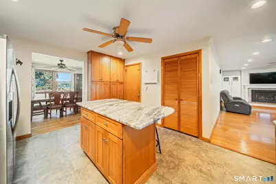 121 Bridgeview Place, Stratford, CT 06614 - Photo 9