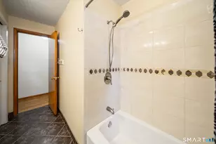 121 Bridgeview Pl, Stratford, CT 06614 - Photo 23