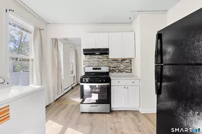 99 Lounsbury Avenue, Waterbury, CT 06706 - Photo 3