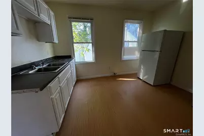 99 Lounsbury Avenue, Waterbury, CT 06706 - Photo 15