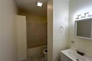 99 Lounsbury Ave, Waterbury, CT 06706 - Photo 25