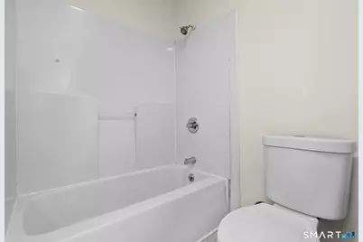 99 Lounsbury Avenue, Waterbury, CT 06706 - Photo 11