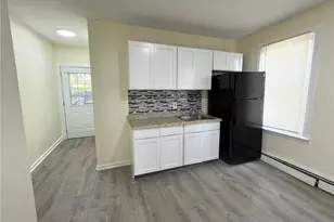 99 Lounsbury Ave, Waterbury, CT 06706 - Photo 23