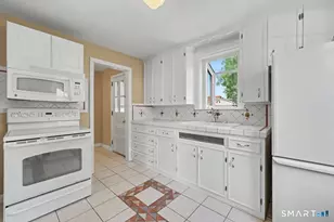 43 Brook St, Hamden, CT 06514 - Photo 11