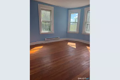 61 Lounsbury Street, Waterbury, CT 06706 - Photo 1