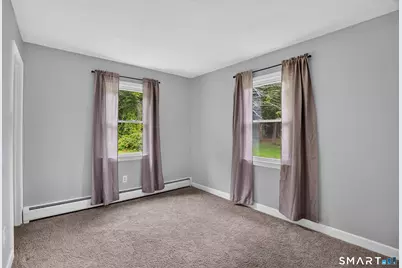 34 Columbia Road, Enfield, CT 06082 - Photo 9