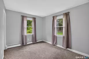 34 Columbia Rd, Enfield, CT 06082 - Photo 9