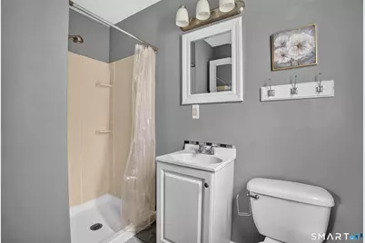 34 Columbia Road, Enfield, CT 06082 - Photo 11