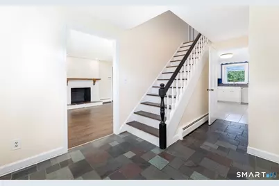 36 Lakeview Drive, West Hartford, CT 06117 - Photo 9
