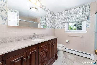 36 Lakeview Drive, West Hartford, CT 06117 - Photo 29