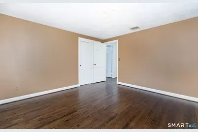 36 Lakeview Drive, West Hartford, CT 06117 - Photo 25