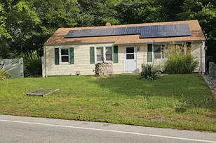 167 Pennsylvania Ave, East Lyme, CT 06357 - Photo 1