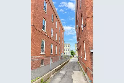 86 Gold Street, New Britain, CT 06053 - Photo 27