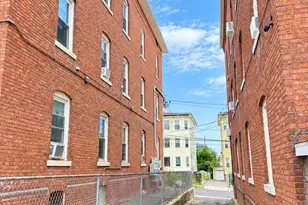 86 Gold St, New Britain, CT 06053 - Photo 27
