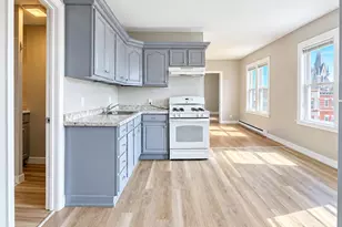 86 Gold St, New Britain, CT 06053 - Photo 7
