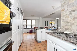 44 Strawberry Hill Ave, Stamford, CT 06902 - Photo 11