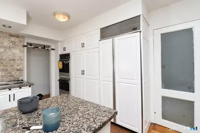 44 Strawberry Hill Avenue #8K, Stamford, CT 06902 - Photo 9