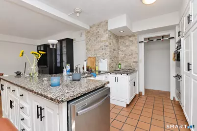 44 Strawberry Hill Avenue #8K, Stamford, CT 06902 - Photo 5