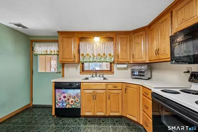 222 Tomlinson Avenue, Plainville, CT 06062 - Photo 13