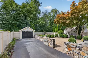 24 Cedar Crest Pl, Norwalk, CT 06854 - Photo 3
