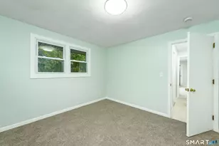 8 Lincoln Ave, West Hartford, CT 06117 - Photo 21