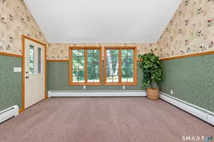 27 Queen St, Enfield, CT 06082 - Photo 15