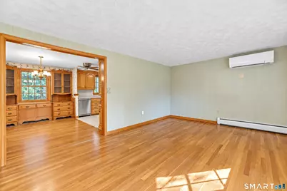 27 Queen Street, Enfield, CT 06082 - Photo 23