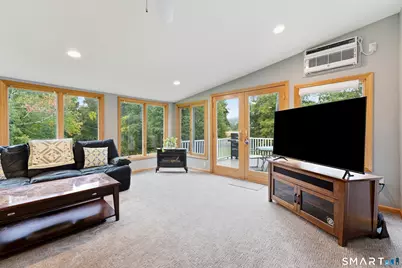 1823 Mountain Road, Suffield, CT 06093 - Photo 7
