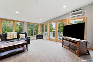 1823 Mountain Rd, Suffield, CT 06093 - Photo 7