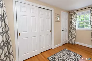 7 Braintree Dr, West Hartford, CT 06117 - Photo 21
