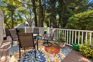 7 Braintree Dr, West Hartford, CT 06117 - Photo 29
