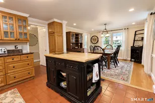 7 Braintree Dr, West Hartford, CT 06117 - Photo 13