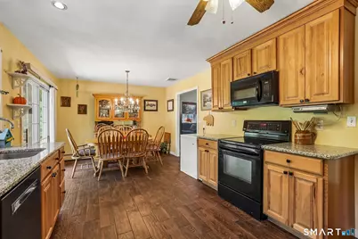 19 Greenacre Drive, Shelton, CT 06484 - Photo 7