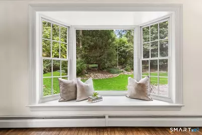 27 White Oak Shade Lane, New Canaan, CT 06840 - Photo 9
