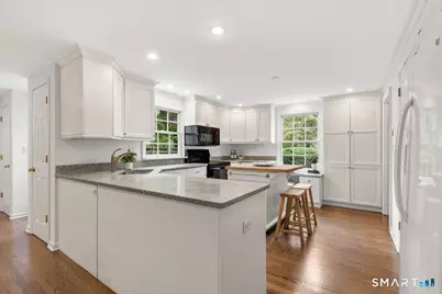 27 White Oak Shade Lane, New Canaan, CT 06840 - Photo 13